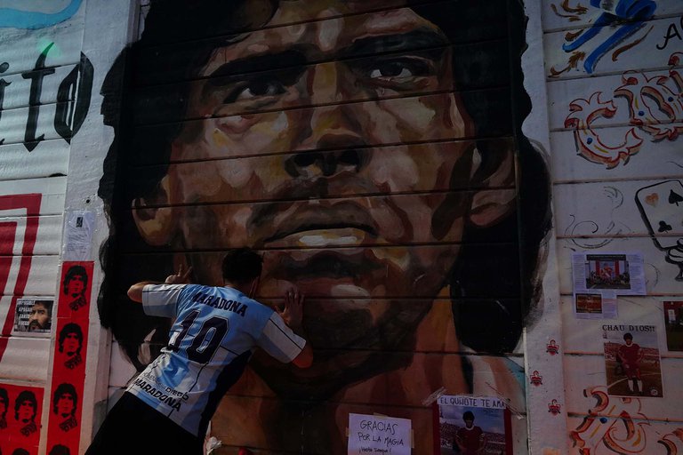 Radiografía de los últimos días de Maradona antes de su muerte: la confesión que sorprendió a su círculo íntimo
