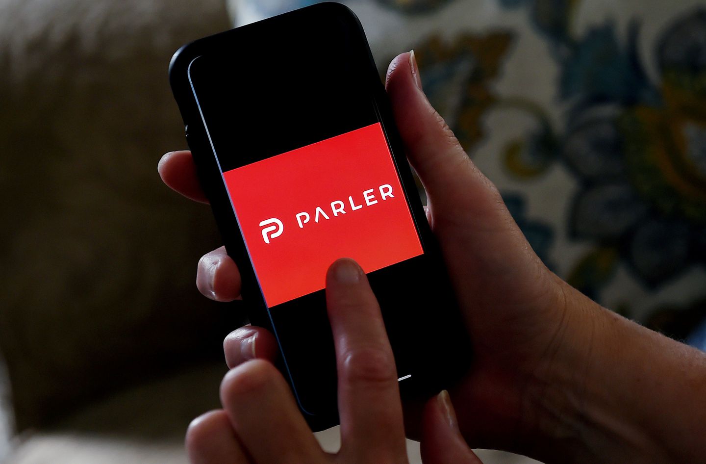 Qué es Parler, la app prohibida por Apple, Google y Amazon que refugia a seguidores de Donald Trump