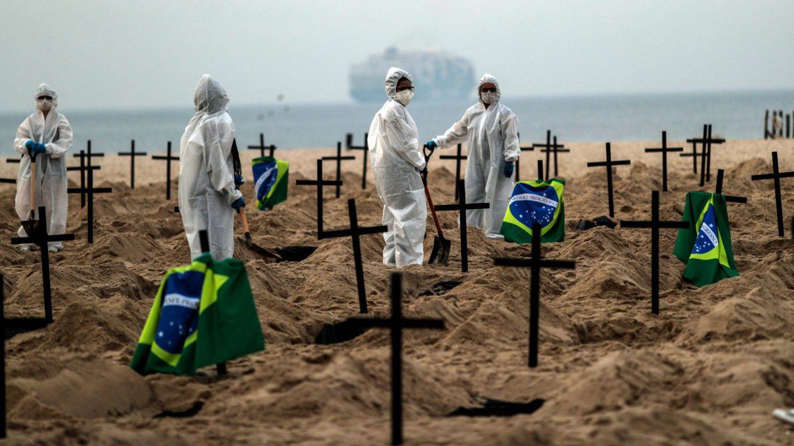 Coronavirus en Brasil: hospitales colapsados y récord de muertes diarias