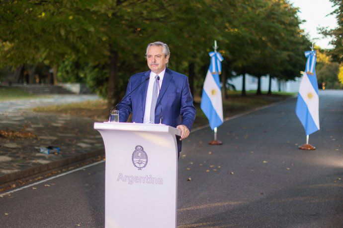 Alberto Fernández anunció las nuevas restricciones: «La Argentina ha entrado en la segunda ola»