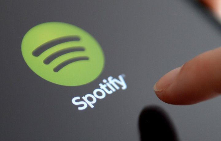 Spotify ofrecerá una playlist con podcast de noticias y música personalizada