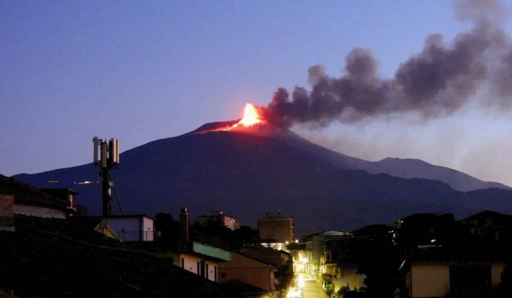 Italia, en erupción: se despertaron los volcanes Etna y Estrómboli