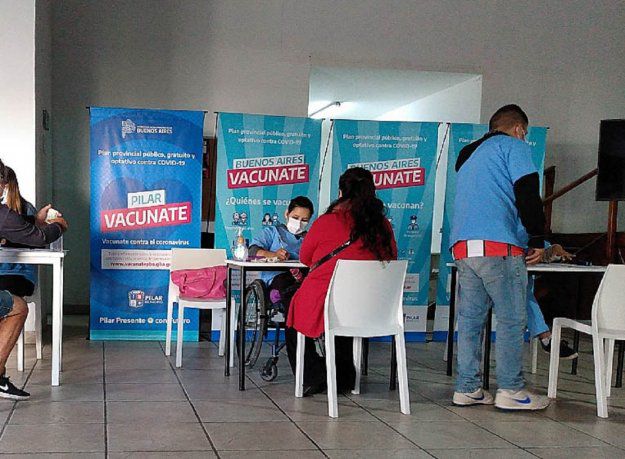 Avanza la vacunación en Provincia: envían turnos para mayores de 18 años sin comorbilidades