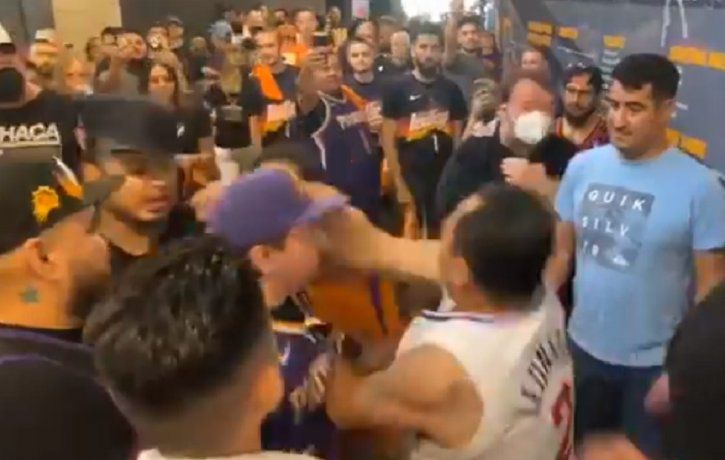 NBA: batalla campal entre hinchas de Phoenix Suns y Los Angeles Clippers