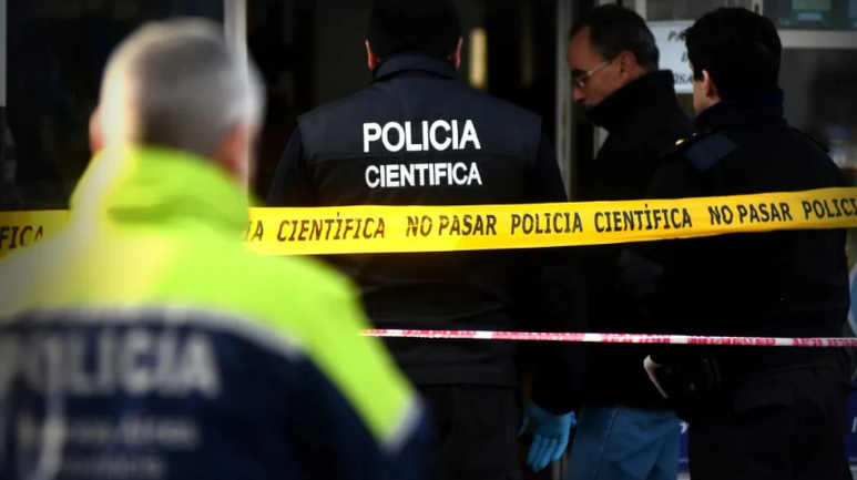 Macabro: encontraron un cadáver decapitado y sin manos en un departamento de Mar del Plata