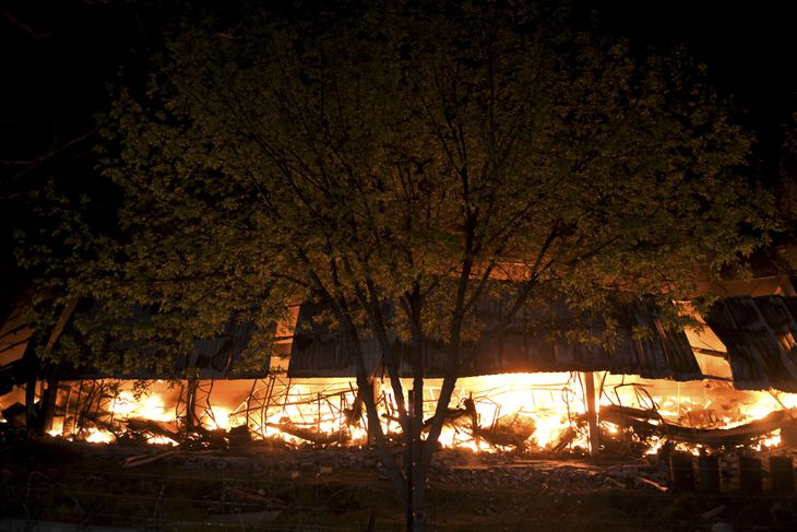 Cómo empezó el incendio en el Parque Industrial de Bernal Oeste