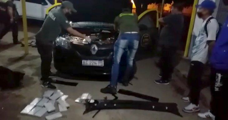 Narcotaxi: detuvieron a un chofer con 19 kilos de cocaína en su auto