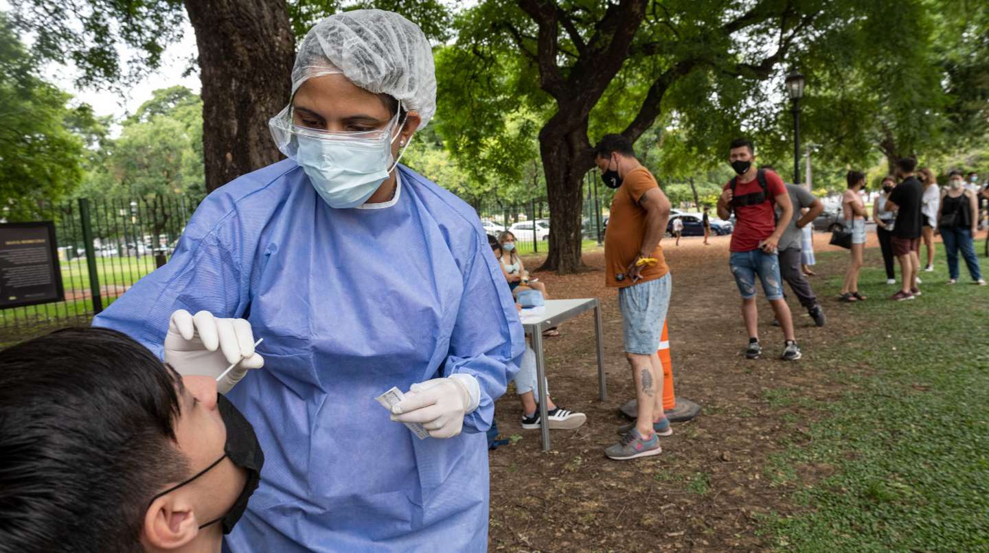 Coronavirus en la Argentina: informaron 81.210 nuevos casos, récord de toda la pandemia, y 49 muertos en las últimas 24 horas