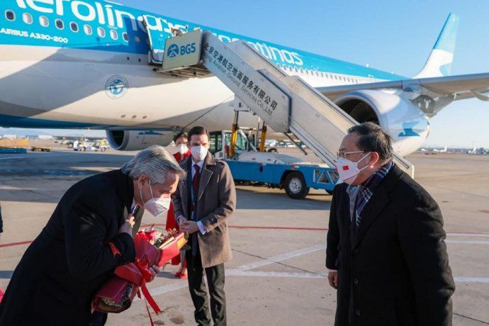 Alberto Fernández llegó a China: se reunirá con Xi Jinping y participará de la inauguración de los Juegos de Invierno