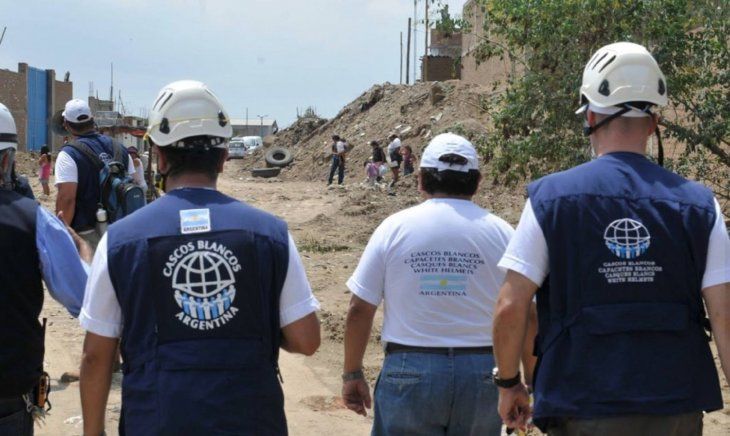 Argentina envía a Cascos Blancos en misión humanitaria a la frontera entre Polonia y Ucrania