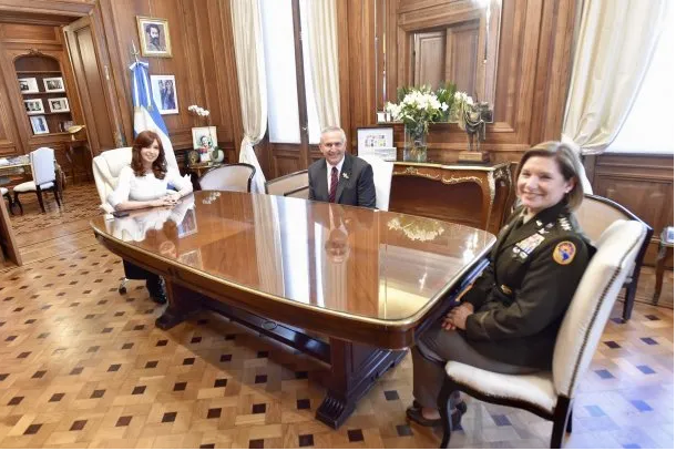 Cristina Kirchner recibió a la jefa del Comando Sur de Estados Unidos