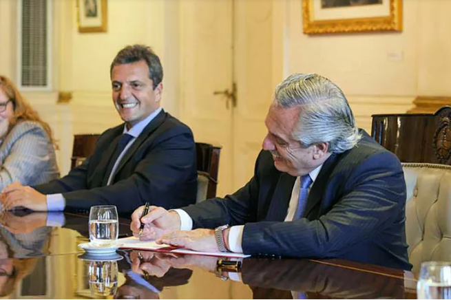Alberto Fernández y Sergio Massa analizaron la agenda parlamentaria