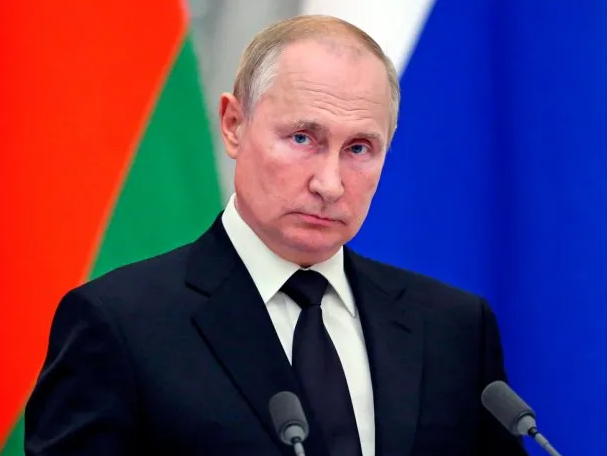 Putin dice que la adhesión de Suecia y Finlandia a la OTAN «puede generar una respuesta» de Rusia