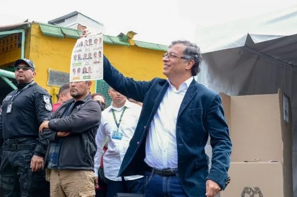 Quién es Gustavo Petro, el flamante presidente electo de Colombia