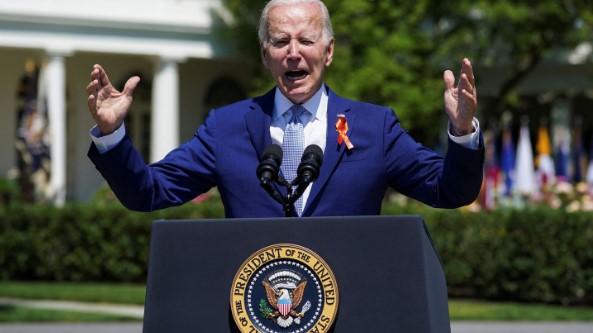 A los 79 años, Joe Biden está poniendo a prueba los límites de la edad y la presidencia