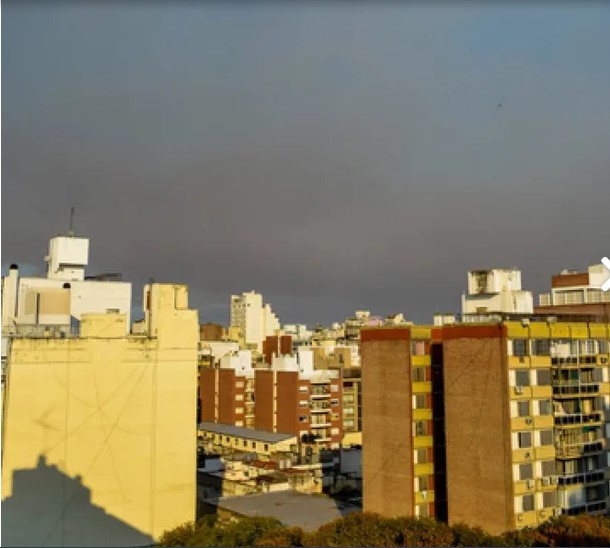 De dónde salen las cenizas que llueven en Rosario