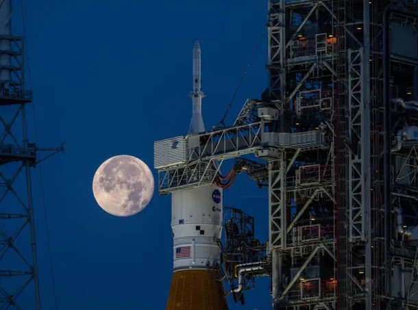 Por qué se canceló el lanzamiento del cohete a la Luna