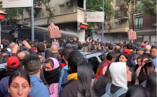 Así fue la represión a militantes de Cristina Kirchner en Recoleta
