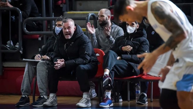 Sorpresa: el Che García dejó de ser el entrenador de la selección argentina de básquet