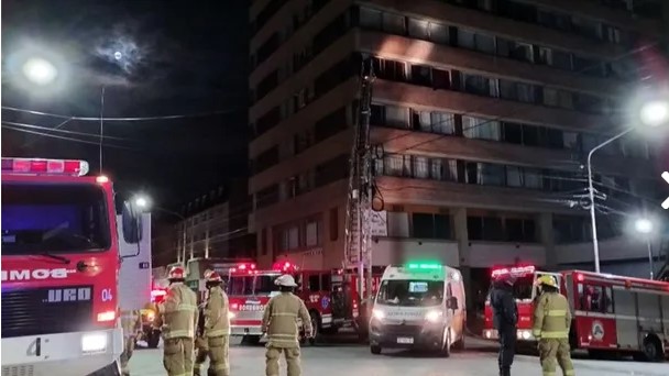 Un incendio obligó a evacuar el imponente Bariloche Center