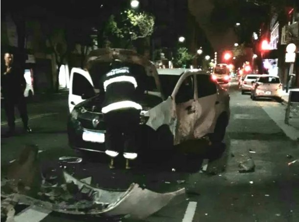 Chocaron un auto en Palermo y escaparon: un herido y demoras