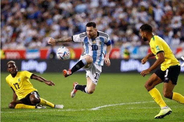 Con show de Messi, Argentina goleó 3-0 a Jamaica en Estados Unidos