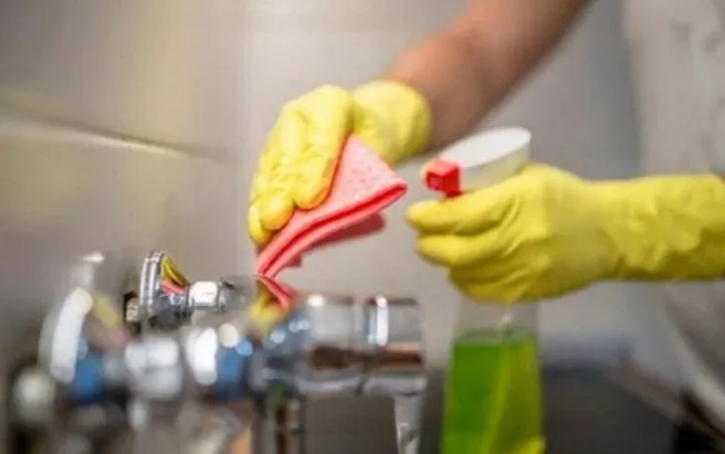 ANMAT prohibió una serie de productos de limpieza: qué marca no hay que comprar