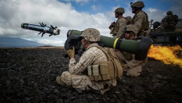 Avance de la OTAN: en plena tensión con Rusia, Estados Unidos envía misiles a Finlandia