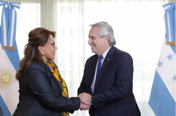 Alberto Fernández se reunió con la presidenta de Honduras
