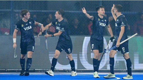 La Selección argentina de hockey empató 3 a 3 con Australia y se aseguró el pase a octavos de final