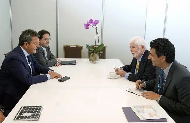 Massa analizó la situación financiera global con representantes de EEUU y Brasil