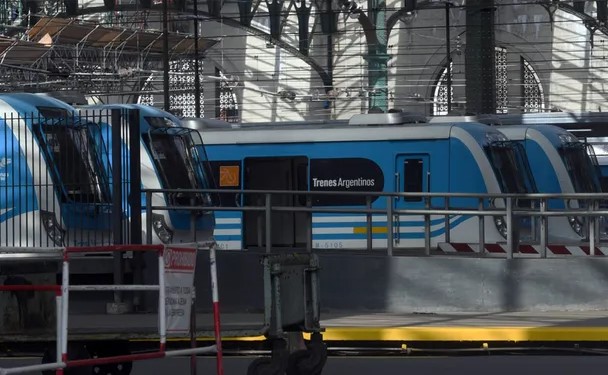 La Fraternidad anunció un paro que paralizará los trenes en todo el país
