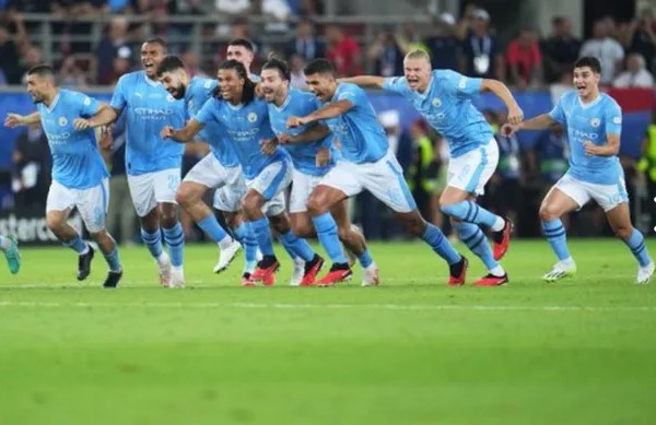 Manchester City le ganó por penales al Sevilla y se quedó con la Supercopa de Europa