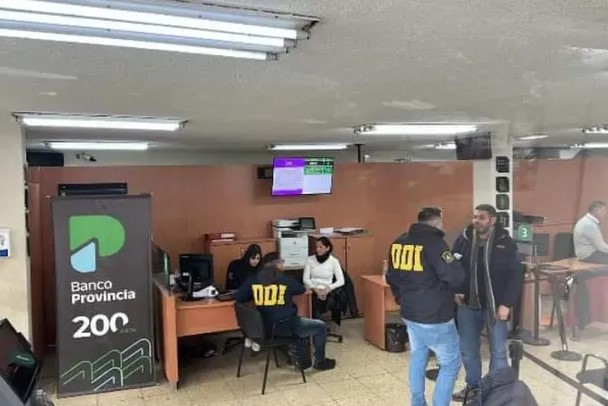 La Plata: desbaratan una banda que intentó robar en una sucursal del Banco Provincia