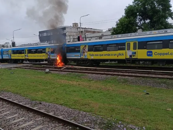 Tren Sarmiento con servicio limitado por un accidente fatal en Ciudadela