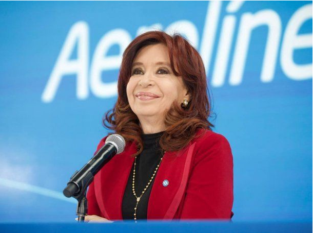 Cristina Kirchner, de cara al balotaje: «De acá al 19 pongamos todo el esfuerzo»