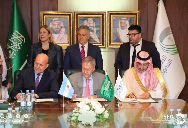 Acuerdo millonario de Córdoba y Santa Fe para un acueducto: lo financia Arabia Saudita