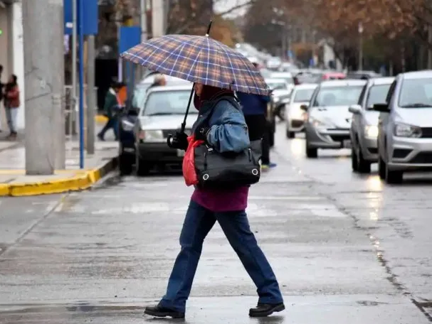 Cambió el pronóstico y hay lluvias y tormentas para hoy viernes 1 de diciembre en Buenos Aires: a qué hora se larga