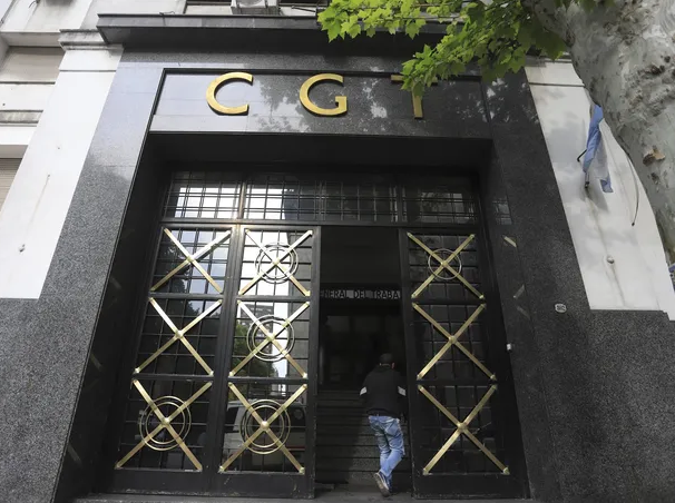 La CGT rechazó el mega DNU de Javier Milei