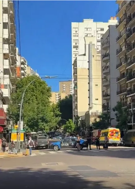 Recoleta: un hombre se atrincheró con su hijo autista en la terraza de un edificio