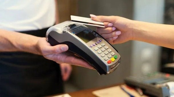 Comercios de todo el país pueden cobrar en dólares a partir de este viernes 28 de febrero