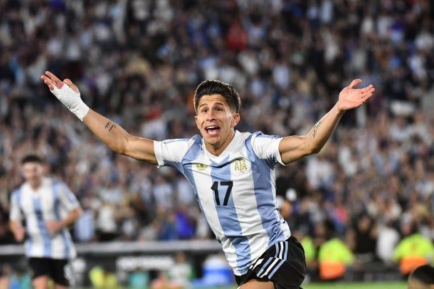 Giuliano Simeone marcó el 4-1 de Argentina ante Brasil con otro golazo