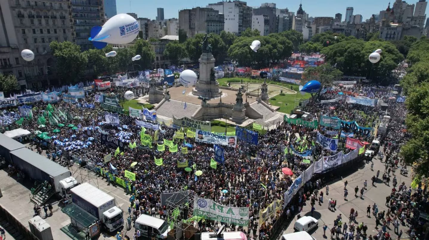 Después del paro, la CGT confirmó una movilización para el 30 de abril