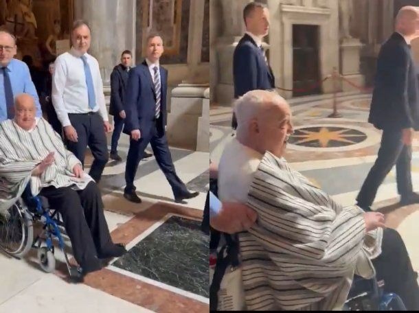 Con camiseta y poncho: la inesperada aparición del papa Francisco en el Vaticano Con camiseta y poncho: la inesperada aparición del papa Francisco en el Vaticano