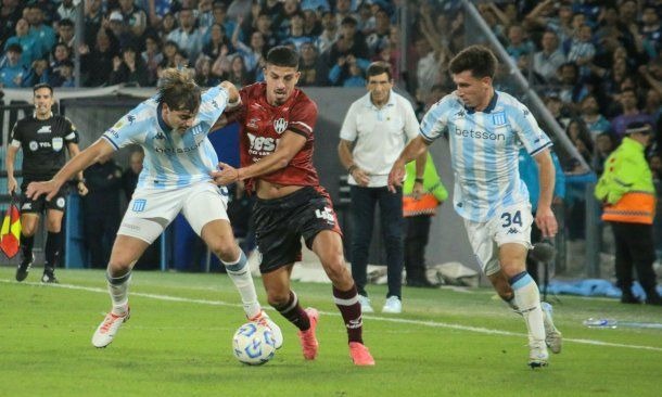 Racing sufrió pero venció 1-0 a Central Córdoba y sigue en zona de clasificación