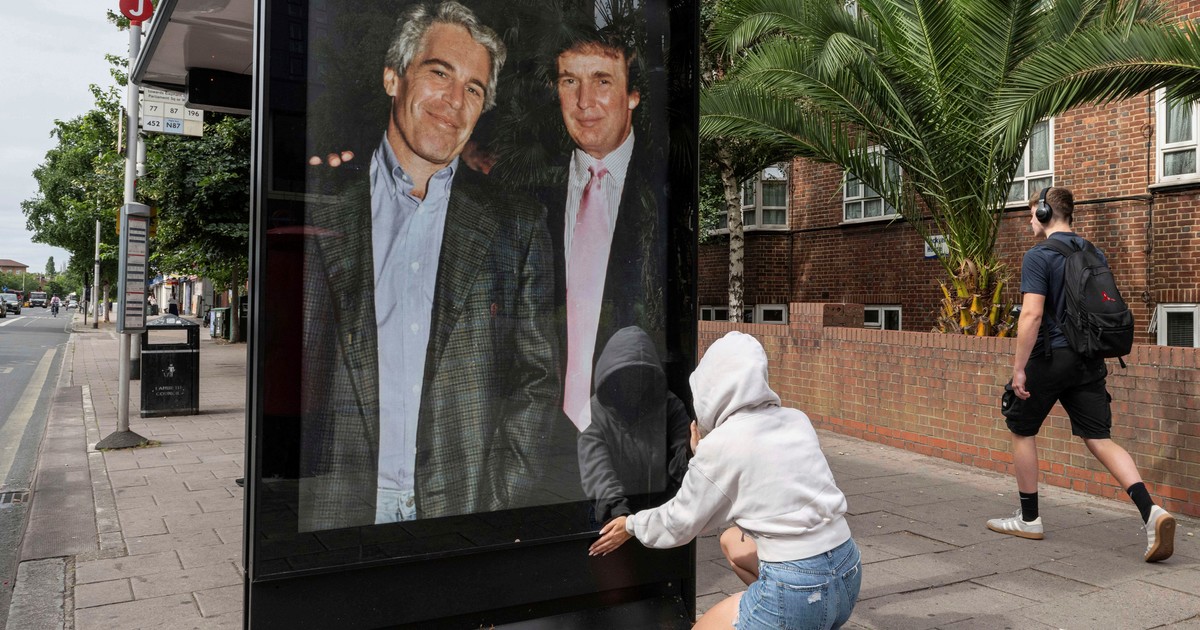 «Fake news»: la Casa Blanca trata despegar a Donald Trump del caso Epstein y frenar la tormenta política