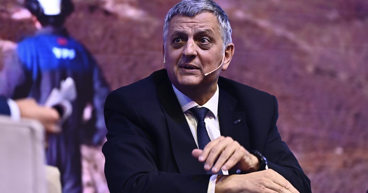 YPF busca enamorar inversores en la cumbre mundial del gas: lanza en Milán el proyecto para exportar GNL