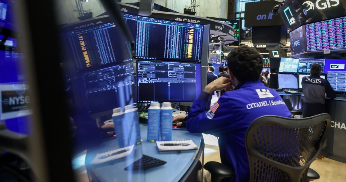 Acciones argentinas en Wall Street rebotan hasta 4% tras el derrumbe post electoral