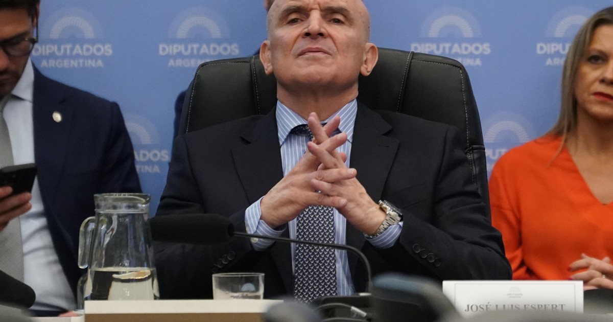 ¿Jaque mate a Espert? Buscan correrlo de Presupuesto, y algunos también expulsarlo de Diputados