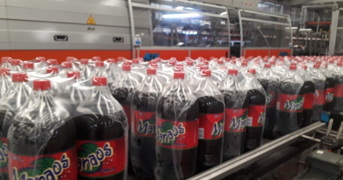 Un empresario investigado busca ampliar sus negocios: el dueño de Manaos compró dos marcas low cost y va por otra